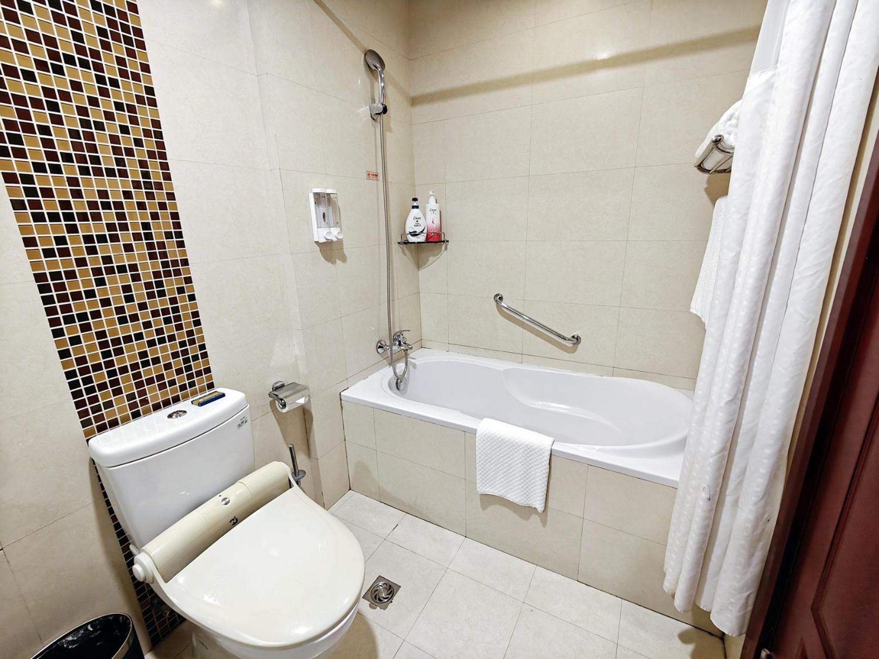 Shanghai Southern Airlines Pearl Hotel ภายนอก รูปภาพ