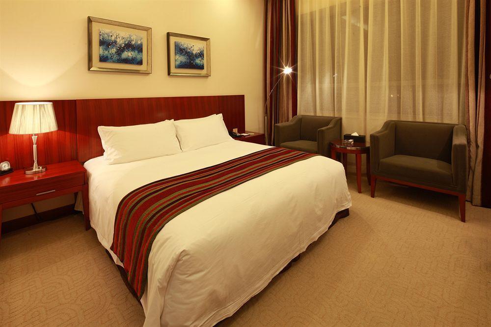 Shanghai Southern Airlines Pearl Hotel ภายนอก รูปภาพ